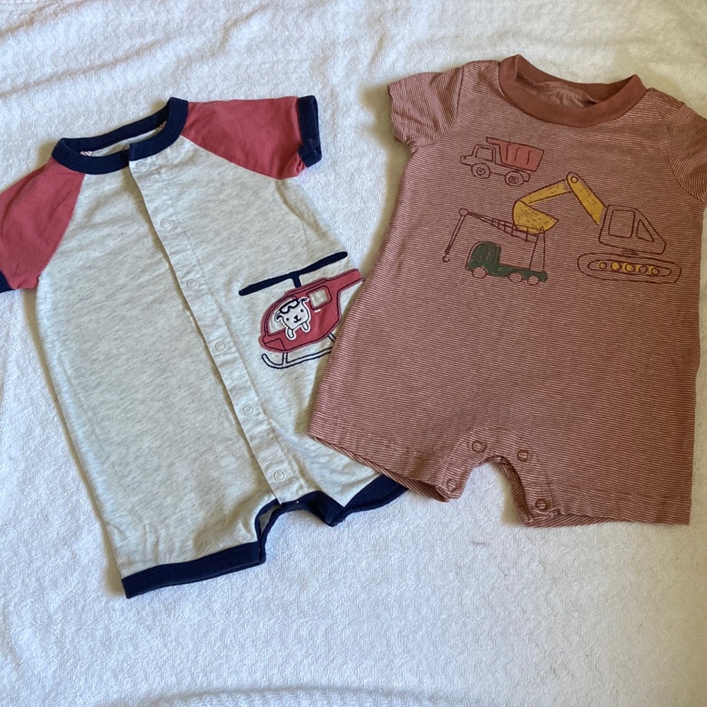 Carters- Baby Outfit Set